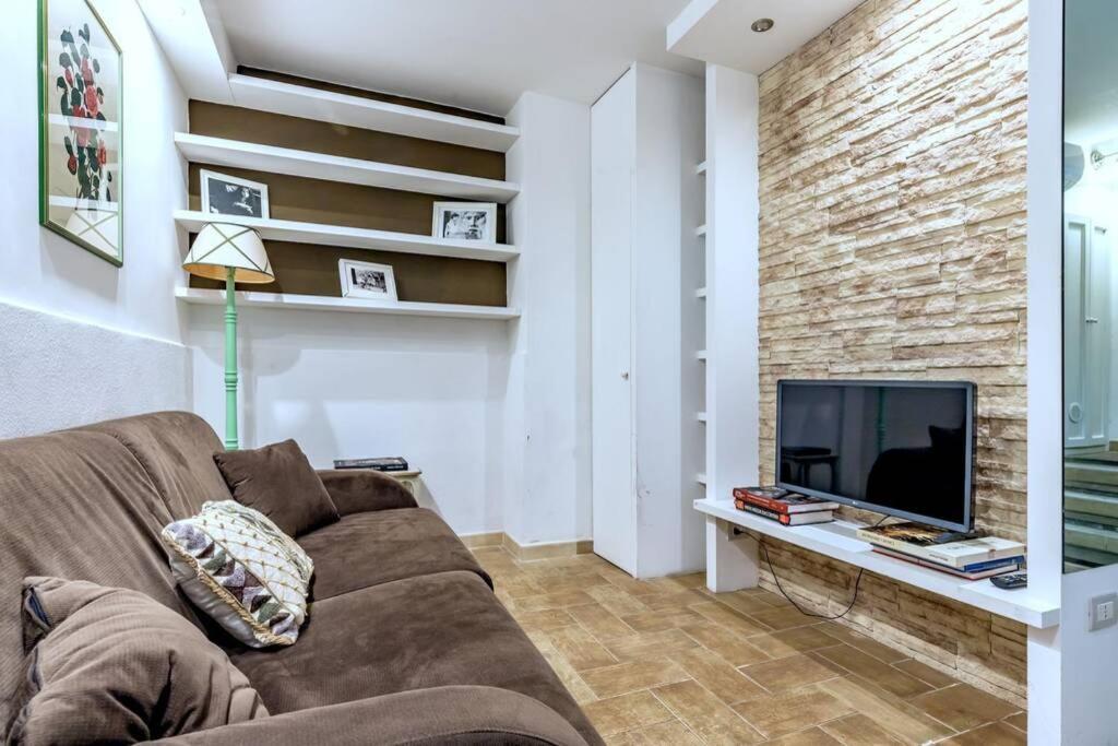 Lovely Apartment Ground Floor Colosseo Wi-Fi Ac Ρώμη Εξωτερικό φωτογραφία